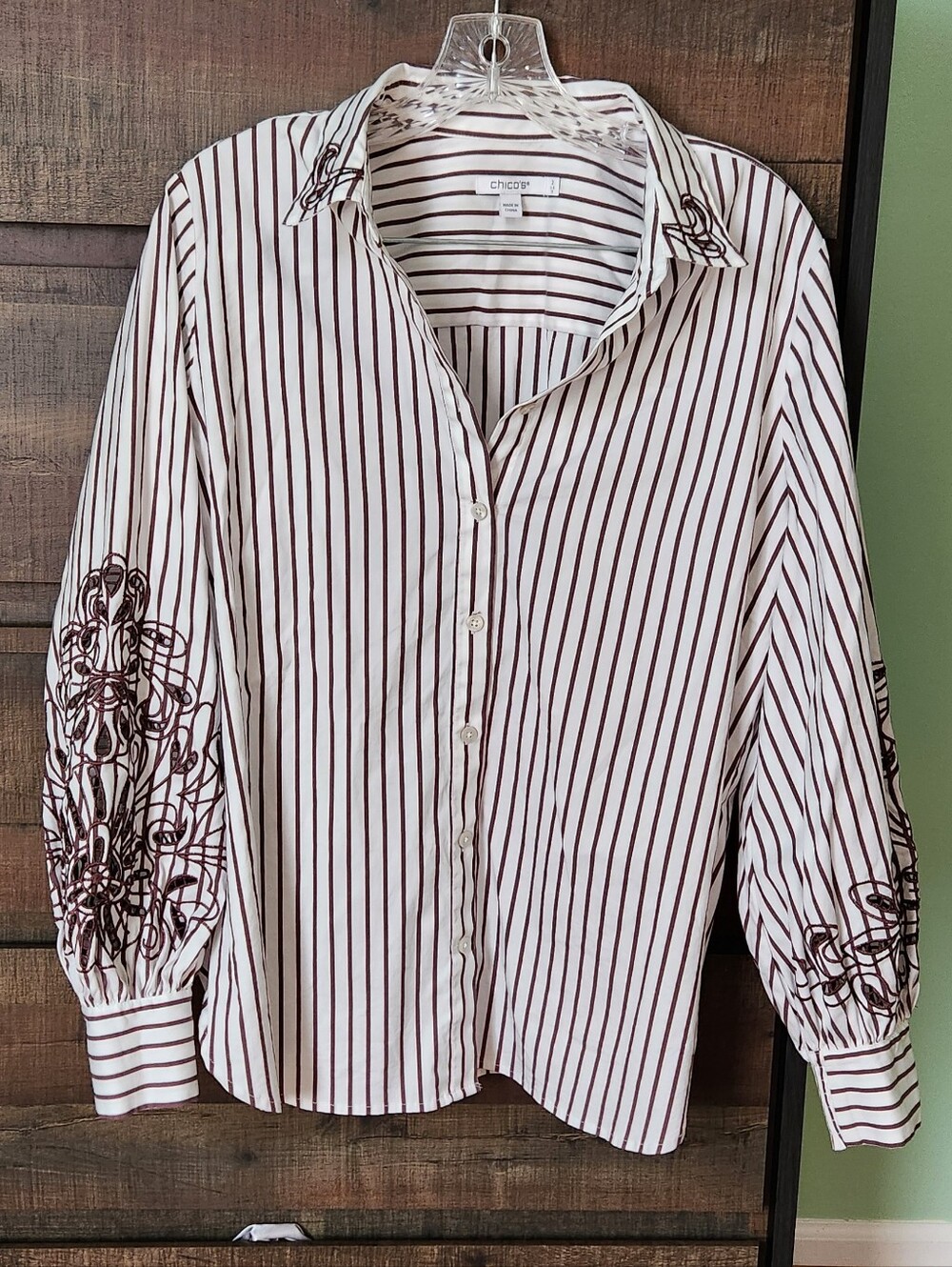 Chico's White Button-Down with Brown Stripes & Embroidered Sleeves, Chico Sz 2